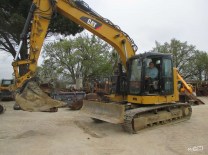 CASE 125CKB