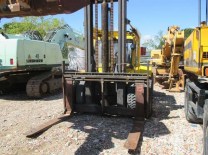 CHARIOT ELEVATEUR TOUT TERRAIN  HYSTER MGM GIRAUDET