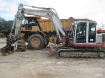 CASE CX210